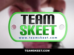 Culo, Culo grande, Tetas grandes, Morena, Corridas, Peludo, Enorme, Adolescente