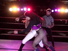 Cunnilingus, Morena, Pies, Fetiche, Jeans, Tetas naturales, Perforación, Coño