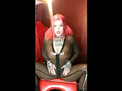 Grosser arsch, Grosse titten, Frau, Fetisch, Latex, Milf, Solo, Tätowierung