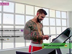 El joven amante se folla a la mujer infiel cuando el marido trabaja.Juan Lucho for ladies completo en enlace