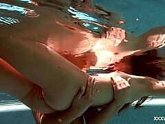 18 летние, Брюнетки, Хд, Лесбиянка, На публике, Русские, Тощие, Молоденькие