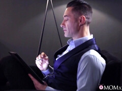 Schwanz, Europäisch, Hausfrau, Milf, Mutti, Piercing, Hintern versohlen, Ehefrau