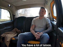 18 ans, Cul, Gros cul, En levrette, Lingerie, De plein air, Réalité, Nénés