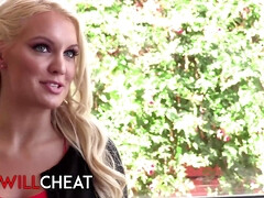 Grosser arsch, Grosser schwanz, Blasen, Kehlenfick, Hd, Interrassisch, Natürlichen titten, Titten