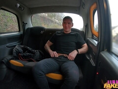 Grosse titten, Blasen, Braunhaarige, Tschechisch, Lecken, Masturbation, Muschi, Titten