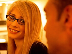 Blonde, En levrette, Lunettes, Léchez, Lingerie, Rasée, Adolescente, Nénés