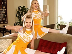 Culo grande, Tetas grandes, Besar, Lencería, Coño, Afeitado, Adolescente, Tetas