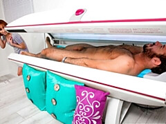 Gros cul, Grosse bite, Sucer une bite, En levrette, Léchez, Chatte, Rousse roux, Cheveux courts