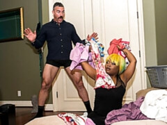 Belle grosse femme bgf, Gros cul, Noire, Sucer une bite, Noir ébène, Branlette thaïlandaise, Mère que j'aimerais baiser, Jarretelles