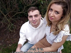 Blondine, Gehörnter ehemann, Tschechisch, Europäisch, Handjob, Natürlichen titten, Nylon, Öffentlich