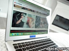 Grosser arsch, Hochschule, Tochter, Handjob, Hardcore, Hd, Pov, Tätowierung