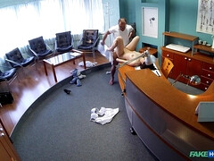 Pijpbeurt, Bedriegen, Arts, Likken, Kantoor, Kut duiken, Uniformpje, Bekijker