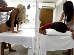 Culo grande, Engañando, Pareja, Cornudo, Estilo perrito, Latina, Pervertido, Esposa