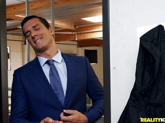 Atrapados, Sexo duro, Oficina, Espía