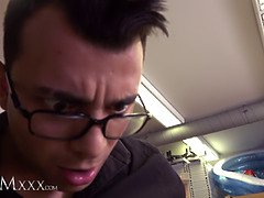 Grote mammen, Pijpbeurt, Bruinharig, Hd, Likken, Moeder die ik wil neuken, Kut duiken, Kousen