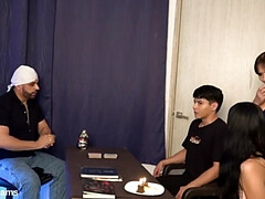 18, 茶髪の, エロ熟女, 淫乱熟女, 母, 息子, ティーン, 締まりの良い