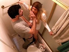 Lieveling, Badkamer, Grote kont, Sperma in mond, Sperma shot, Gezin, Natuurlijke tieten, Gezichtspunt