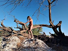 女装男装, フェティッシュ, 足フェチ, オナニー, メキシコ人, 公共, 一人, ティーン