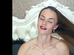 Amateur, Brunette brune