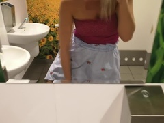 Amateur, Blonde, Femelle, Énorme, Orgasme, Culottes ou slips, Gicler, Sous la jupe