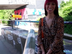 Cul, Sucer une bite, Queue, Mère que j'aimerais baiser, De plein air, Pov, Public, Rousse roux