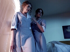 Брюнетки, Каблуки, Лесбиянка, Лизание, На природе, Рыжие, Сиськи, Униформа