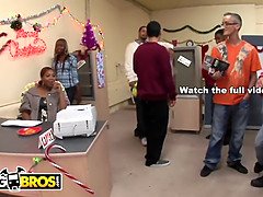 Gros cul, Gros seins, Hard, Interracial, Seins naturels, Douleur, Rousse roux, Nénés