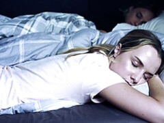 Hundestellung, Fingern, Handjob, Lecken, Muschi, Rasiert, Jungendliche (18+), Titten