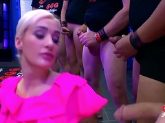 Gros cul, Blonde, Bukkaké, Éjaculer dans la bouche, Gorge profonde, Allemand, Hard, Avaler