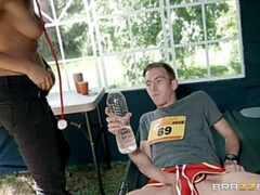 お尻, イギリス人, 茶髪の, 眼鏡, 自然山雀, 小柄, タトゥー, 三人