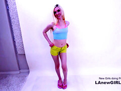 Leie, Blasen, Schmuddelige sprache, Aufs gesicht abspritzen, Hardcore, Pov, Rau