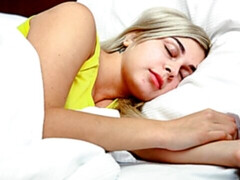 Fingern, Klaffend, Masturbation, Natürlichen titten, Rasiert, Solo, Tätowierung, Titten