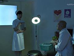Asiatisch, Blasen, Arzt, Aufs gesicht abspritzen, Hardcore, Japanische massage, Masturbation, Krankenschwester