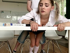 Sucer une bite, Collège université, Européenne, Hard, Pov, Russe, Élève, Adolescente